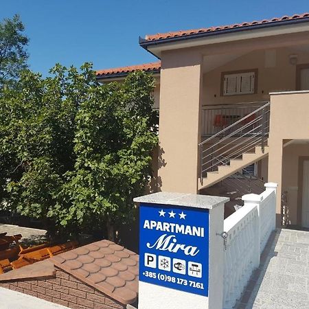 Apartmani Mira Кленовица Экстерьер фото